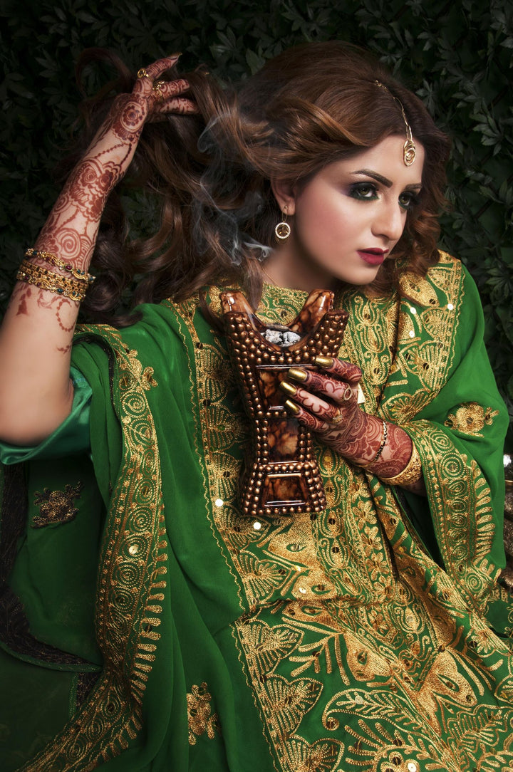Multani Mitti for Skin & Hair: How to Use It Right