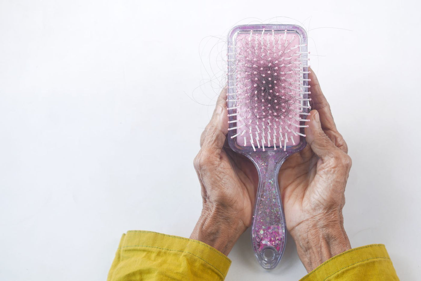 Hair Fall in Your 20s: Causes and the Ayurvedic Response